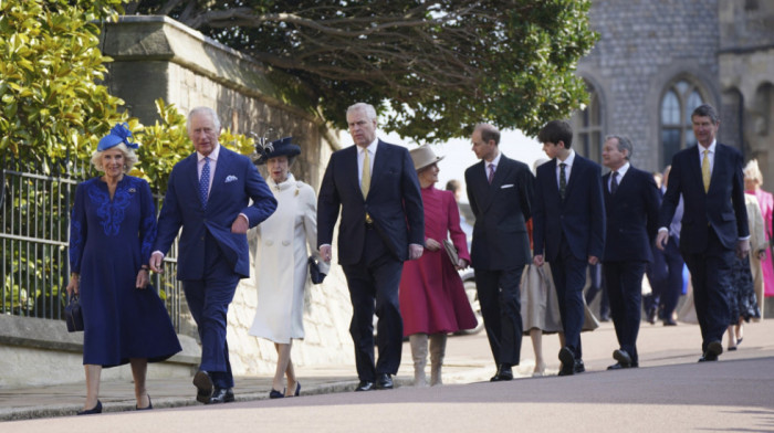 Kralj Čarls i članovi kraljevske porodice na Uskršnjoj službi u Vindzoru