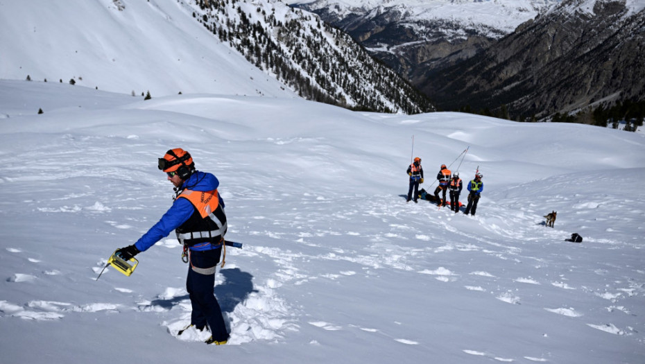 Četiri osobe poginule u lavini na francuskim Alpima