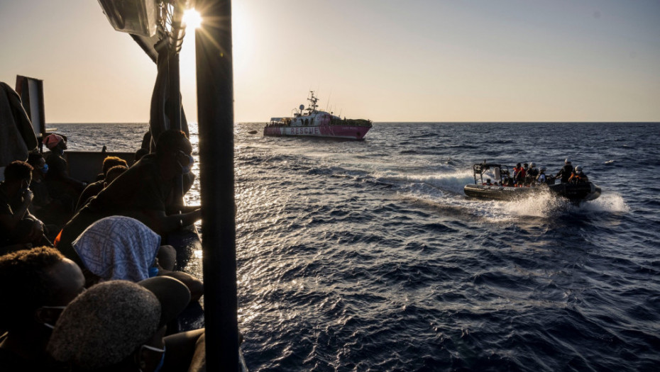 Potonuo brod kod Tunisa, nestalo 15 migranata