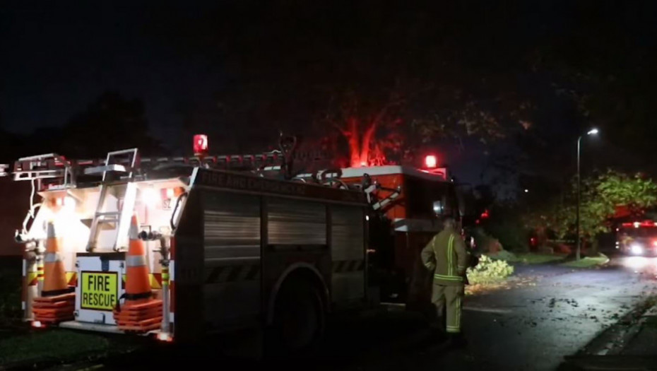 Tornado protutnjao Oklendom, ljudi prijavljivali da im lete krovovi sa kuća