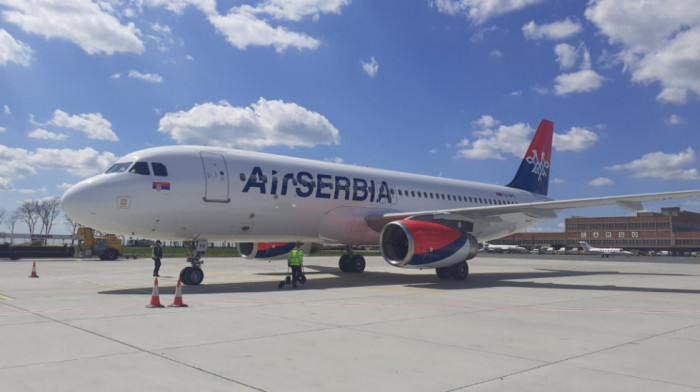 Let Er Srbije na relaciji Beograd-London preusmeren u Prag iz medicinskih razloga
