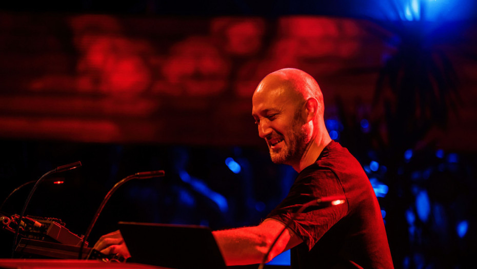 Paul Kalkbrenner – Tehno majstor u superherojskom odelu rok zvezde