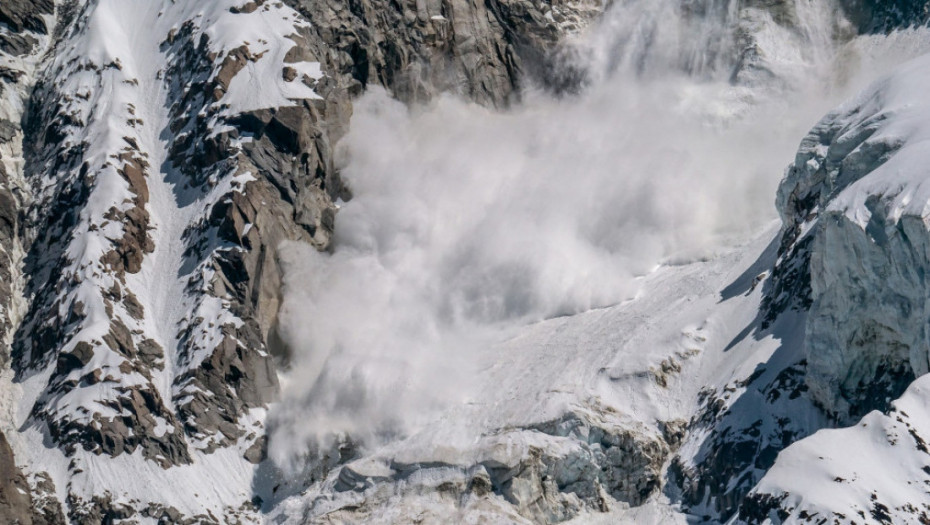 Troje holandskih skijaša poginulo u lavini u austrijskim Alpima