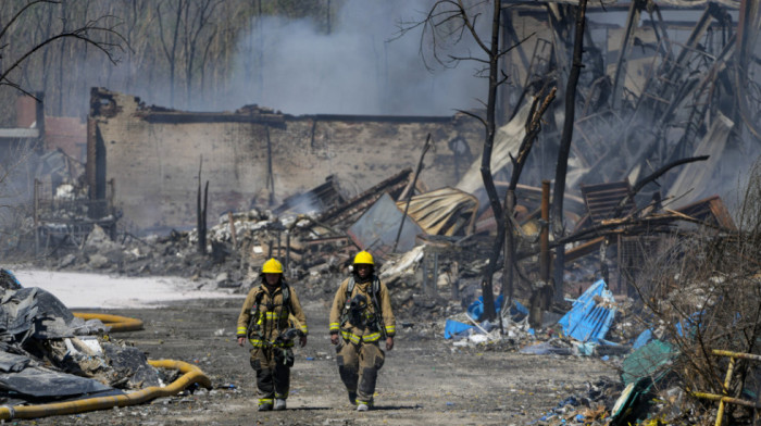Požar u fabrici u Ričmondu, zbog otrovnog dima evakuisano 2.000 ljudi