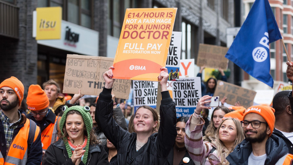 Britanski zdravstveni radnici prihvatili predlog vlade o povećanju plata