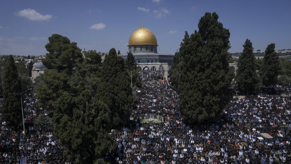 Sutra sa zalaskom sunca za muslimane počinje mesec Ramazana