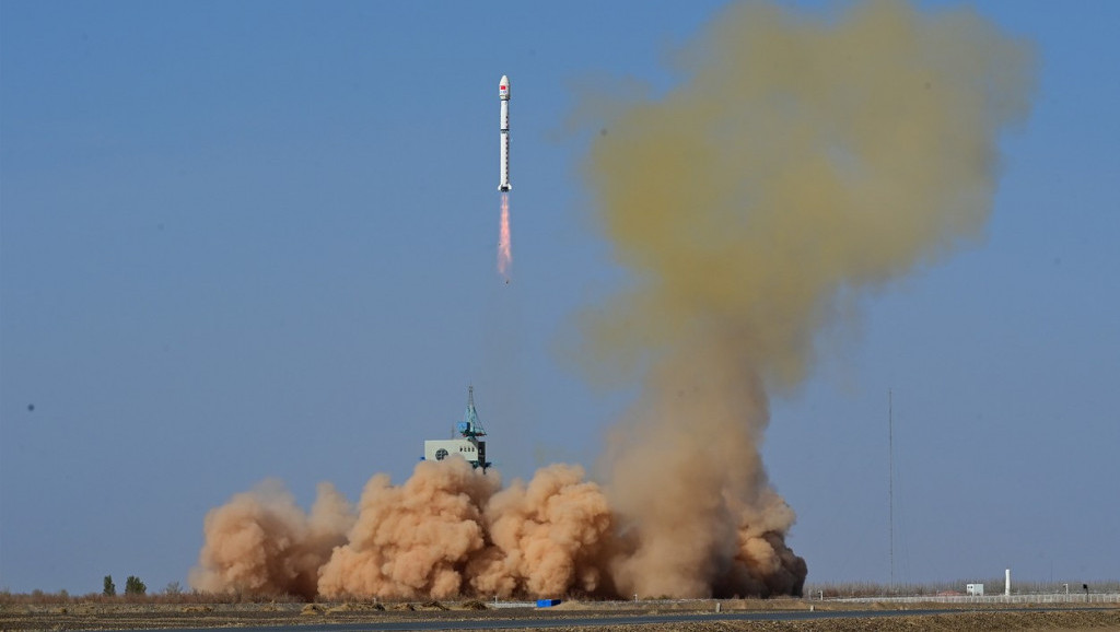 Kina lansirala meteorološki satelit, na kratko uvela zabranu leta