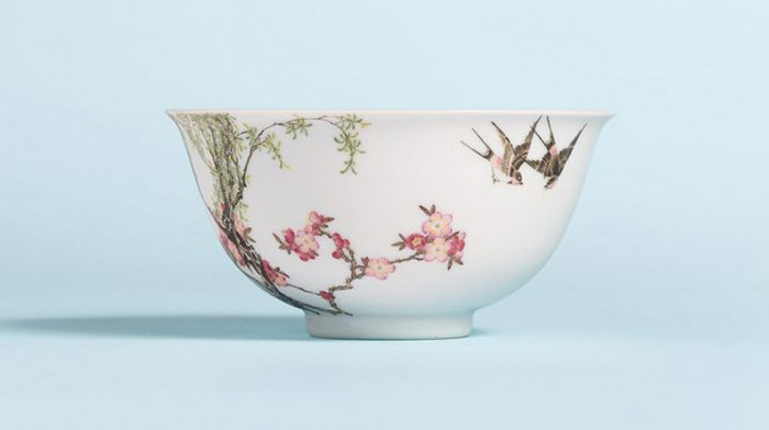 Kineska porcelanska činija iz 18. veka prodata na aukciji za 25 miliona dolara