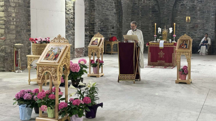 Prva uskršnja liturgija u obnovljenoj crkvi Svetog Save na Menhetnu