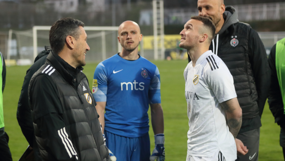 Čukarički i Partizan od 17.15 nastavljaju meč za treće mesto od 22. minuta u istim sastavima