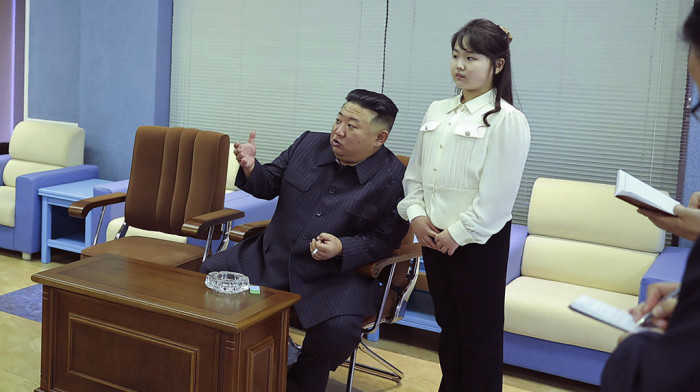 Severna Koreja završila razvoj špijunskog satelita, Kim naredio lansiranje "prema planu"