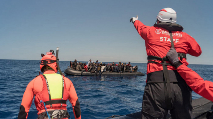 U vodama kod italijanskog ostrva Lampeduza pronađena tela dva migranta, spaseno njih 57