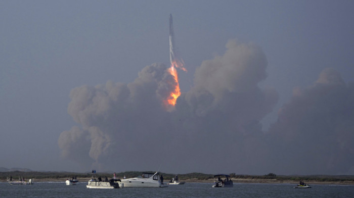 Staršip, najveća raketa u istoriji, eksplodirala tokom probnog leta; Mask najavljuje novo lansiranje