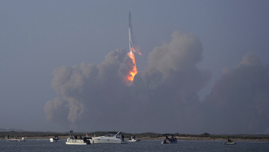 Staršip, najveća raketa u istoriji, eksplodirala tokom probnog leta; Mask najavljuje novo lansiranje