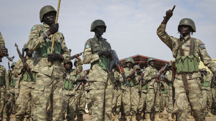 Međusobne optužbe sukobljenih strana za kršenje primirja u Sudanu