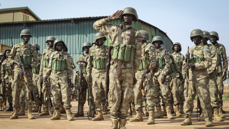 Najmanje 23 osobe poginule u vazdušnom napadu sudanske vojske na pijacu u Kartumu
