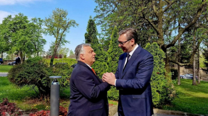 Sastali se Vučić i Orban, zajedno će prisustvovati prikazu sposobnosti Vojske Srbije u Batajnici