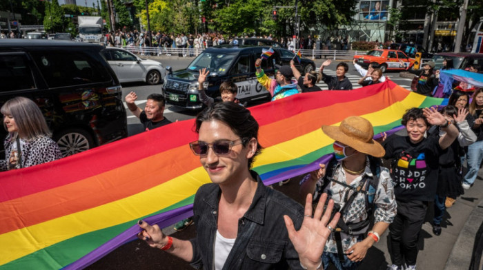 Parada ponosa u Japanu, učesnici zahtevaju priznavanje istopolnih brakova