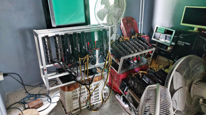 U Suvom Dolu kod Kosovske Mitrovice konfiskovano 55 uređaja za proizvodnju kriptovaluta