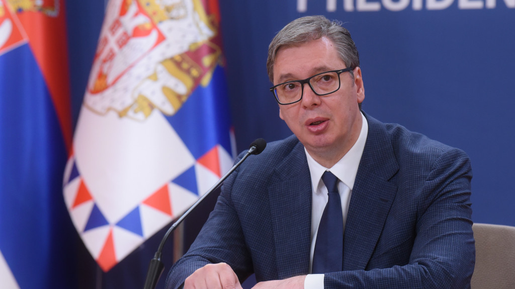 Vučić: Ne možete da slomite kičmu srpskom narodu
