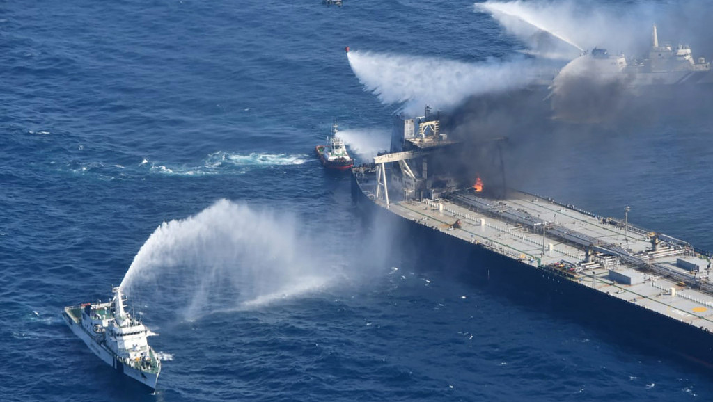 Požar na tankeru u Maleziji, nestala tri člana posade