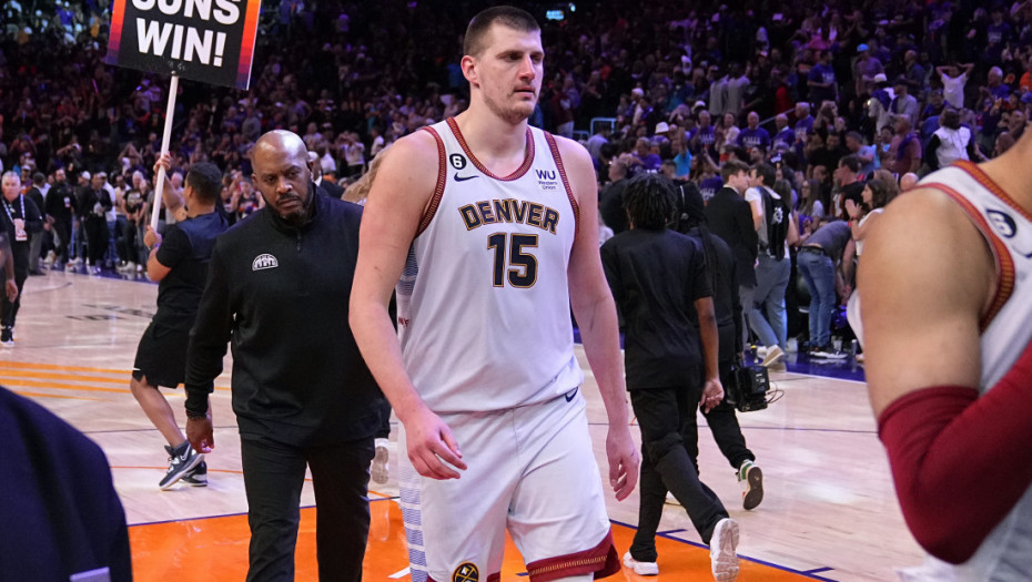 Nikola Jokić stigao Čemberlena: Na žalost, nedovoljno da Denver povede 3:0 protiv Finiksa