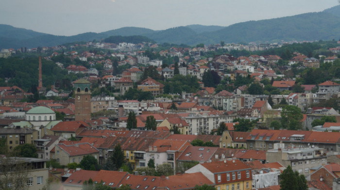 Stanovnici zagrebačkog naselja žale se na nepodnošljiv smrad, Inspektorat izašao na teren
