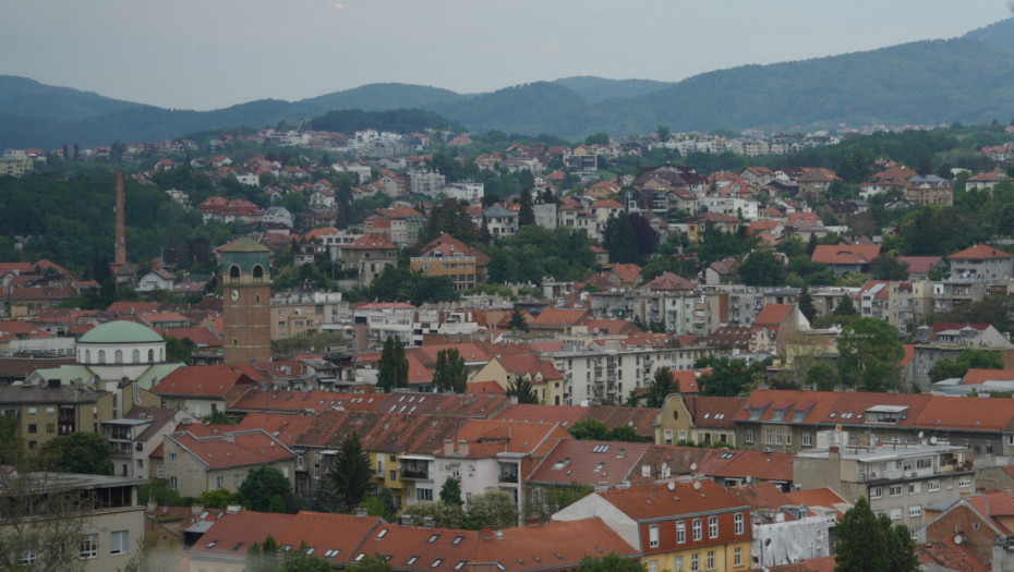 Stanovnici zagrebačkog naselja žale se na nepodnošljiv smrad, Inspektorat izašao na teren