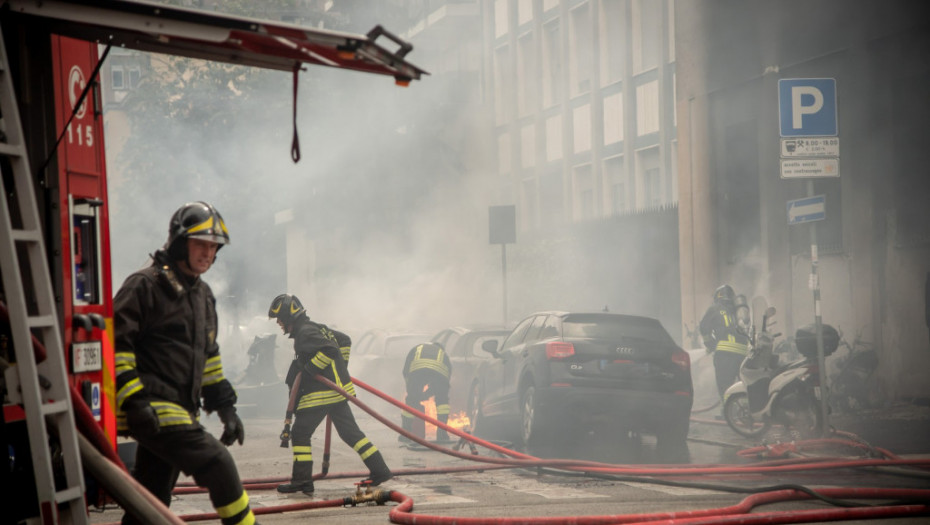 U centru Milana eksplodirao kombi sa bocama kiseonika, jedna osoba povređena