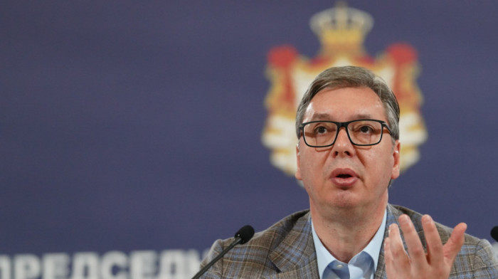 Vučić izdao naredbu da se podigne borbena gotovost Vojske Srbije