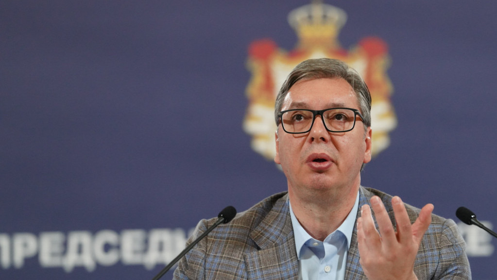 Vučić izdao naredbu da se podigne borbena gotovost Vojske Srbije