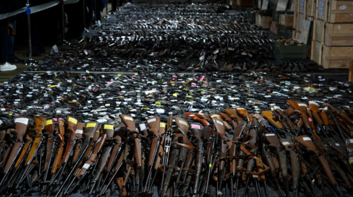 U BiH uništeno 1.400 komada prikupljenog i zaplenjenog oružja