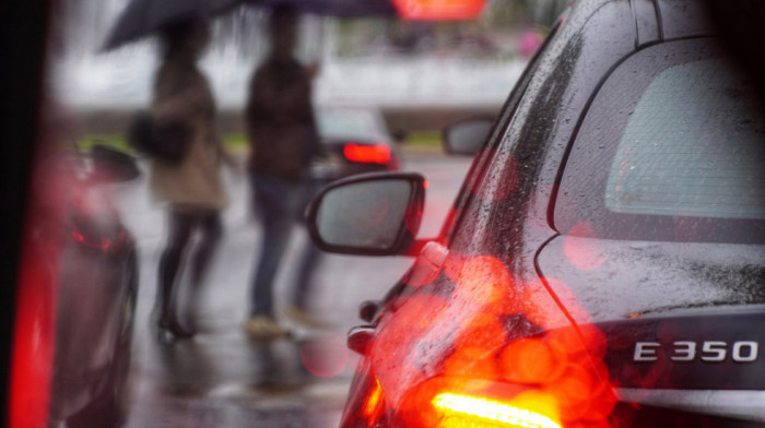 AMSS poziva vozače na oprez: Postoji opasnost od poledice i proklizavanja