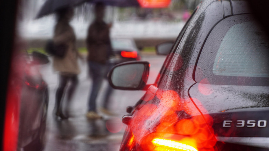 Zimski uslovi za vožnju, u drugoj polovini dana očekuje se veći broj vozila na putevima