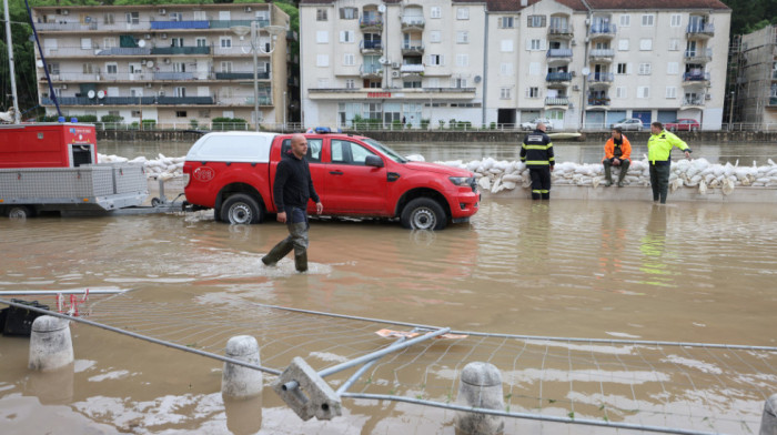 Nevreme sa jakom kišom pogodilo region: Pod vodom saobraćajnice u  Hrvatskoj i Bosni i Hercegovini