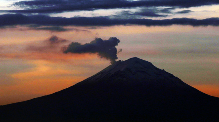 Otkazana nastava u Meksiku zbog aktivnosti vulkana Popokatepetl