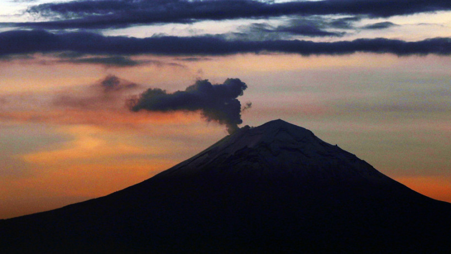 Manja erupcija vulkana na Islandu posle nekoliko zemljotresa