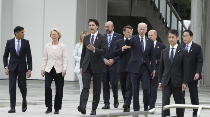 Svetski lideri na samitu G7 saglasni u vezi s Kinom, Peking reagovao prigovorom Japanu