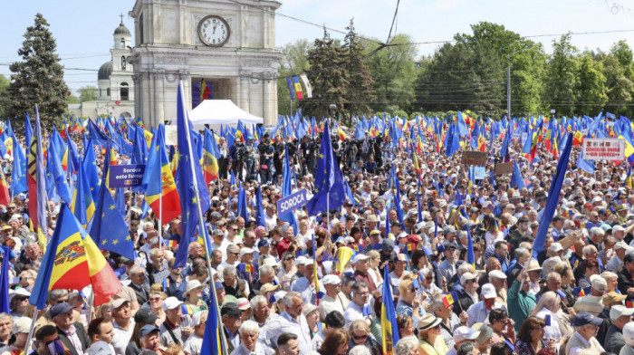 Desetine hiljada ljudi na skupu podrške evropskom putu vlade u Moldaviji