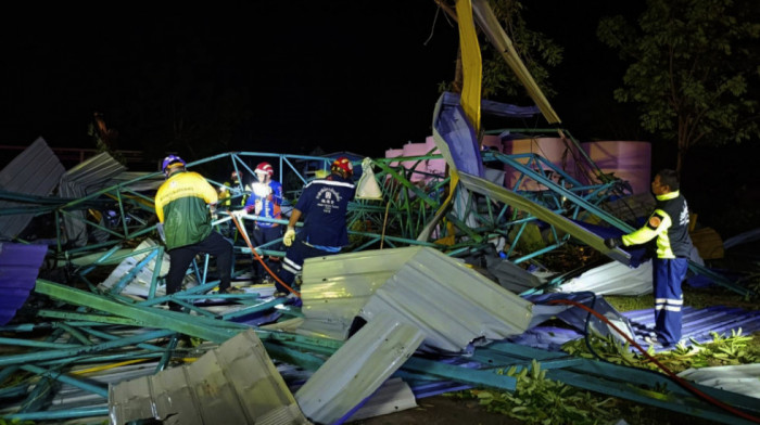Šest osoba stradalo nakon urušavanja krova u osnovnoj školi na Tajlandu