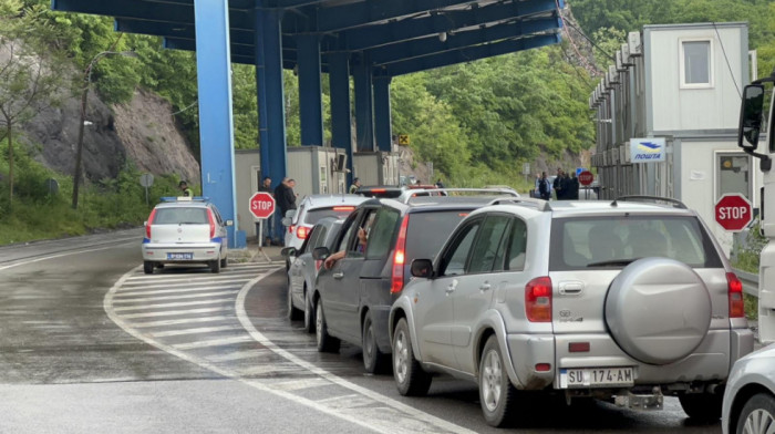 Advokat Pantović: Srbin iz Zvečana koji je danas uhapšen na Jarinju pušten da se brani sa slobode