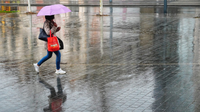 Kiša i pljuskovi nas neće zaobići ni danas: Suvo jedino u Vojvodini, temperatura do 23 stepena