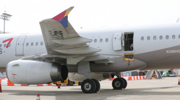 Južnokorejski sud izdao nalog za hapšenje putnika koji je otvorio vrata aviona