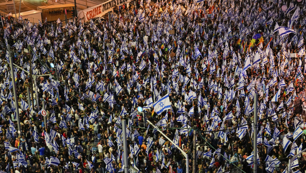 Ne prestaju protesti u Izraelu: Na hiljade ljudi u Tel Avivu protivi se vladinoj nameri da reformiše pravosuđe