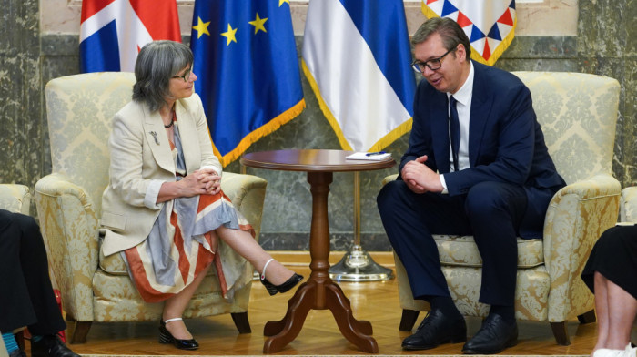 Vučić primio u oproštajnu posetu ambasadorku Ujedinjenog Kraljevstva