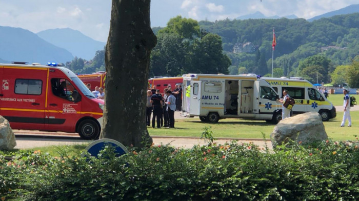 Napad nožem na dečijem igralištu u Francuskoj, troje u kritičnom stanju - uhapšen sirijski tražilac azila