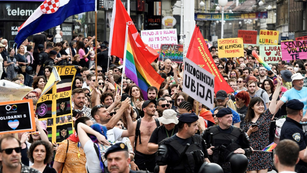 U Zagrebu održana Parada ponosa pod sloganom "Zajedno za trans prava"