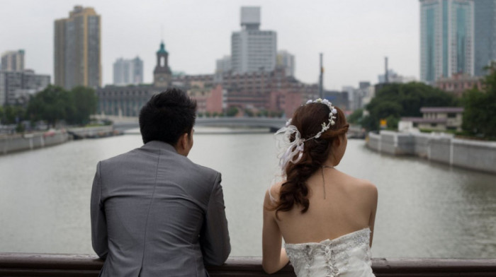 Prošle godine u Kini opao broj novosklopljenih brakova na najniži nivo