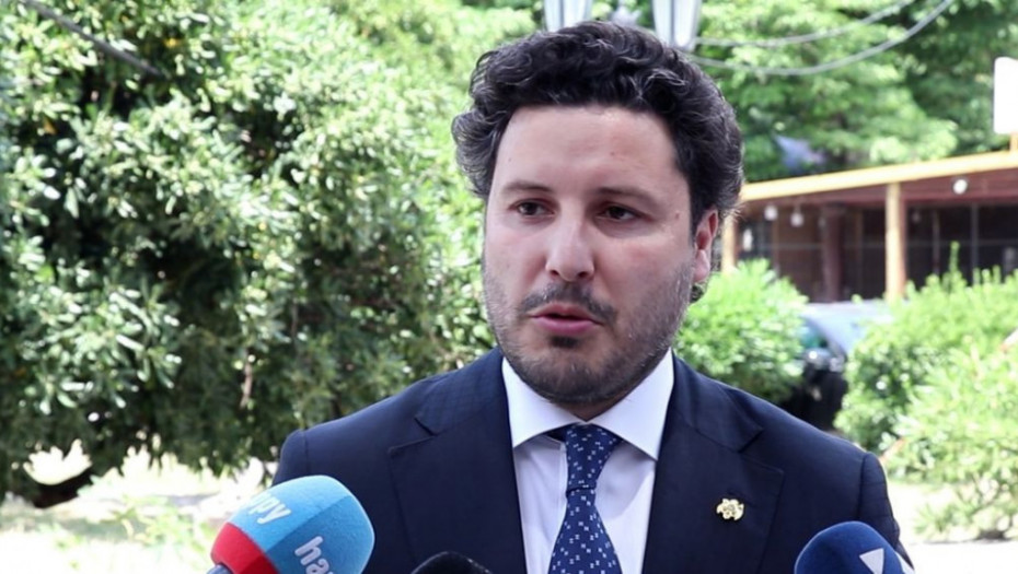 Abazović: Ne povlačim se iz politike i ako ne budem deo nove vlasti