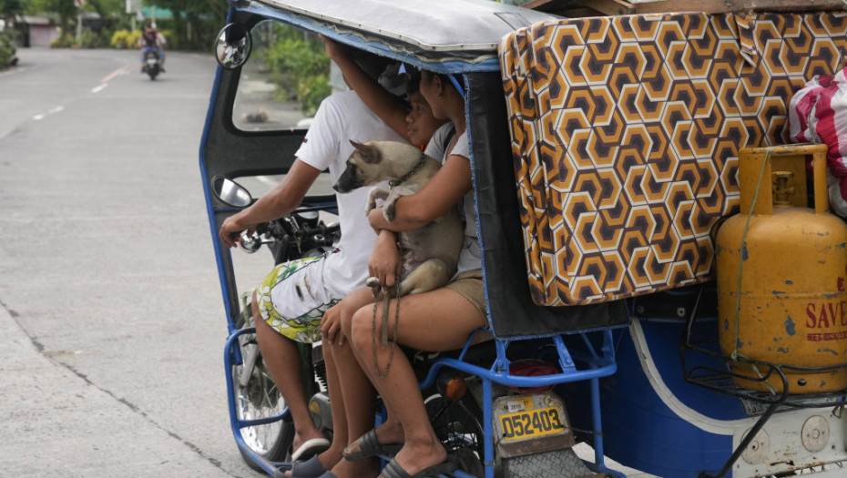 Najmanje 14.000 ljudi evakuisano na Filipinima zbog vulkana Majon